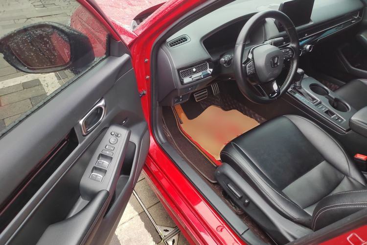 Used Honda Civic 2022 240TURBO CVT Dynamic Edition Driver Seat