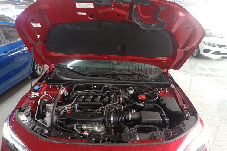 Used Honda Civic 2022 240TURBO CVT Dynamic Edition Engine Bay