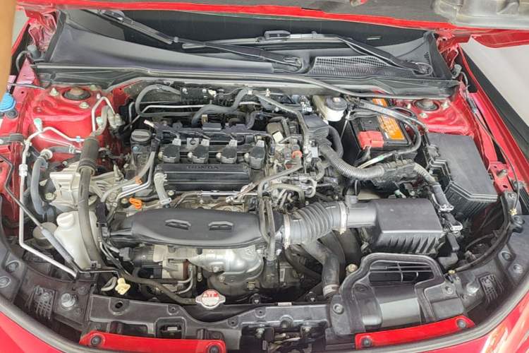 Used Honda Civic 2022 240TURBO CVT Dynamic Edition Engine Bay