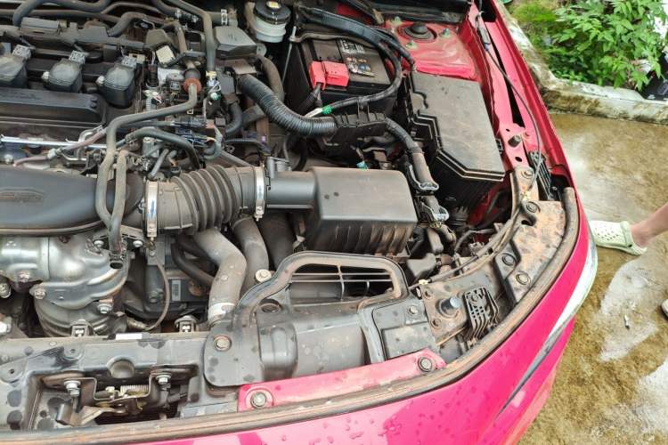 Used Honda Civic 2022 240TURBO CVT Dynamic Edition Engine Bay Left