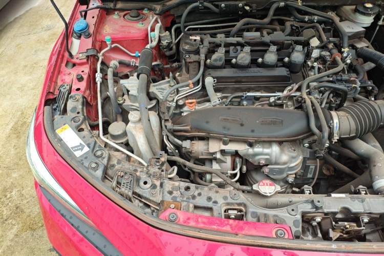 Used Honda Civic 2022 240TURBO CVT Dynamic Edition Engine Bay Right