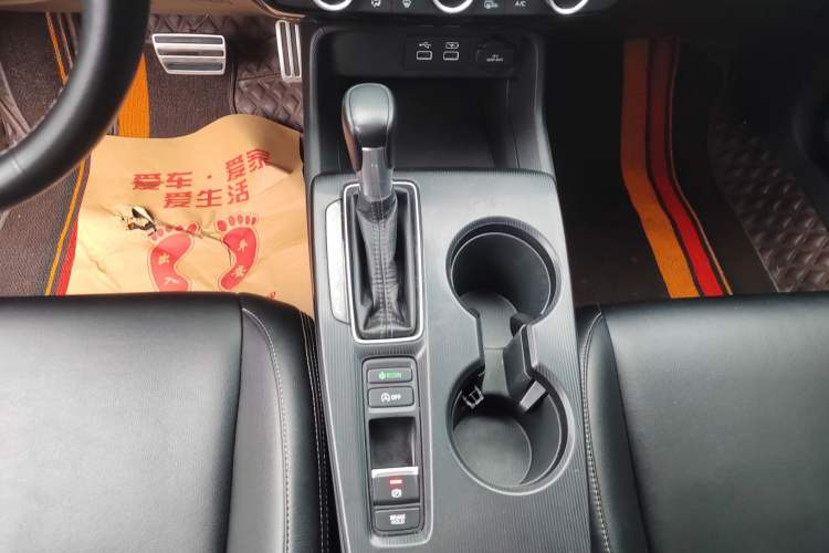 Used Honda Civic 2022 240TURBO CVT Dynamic Edition Gear Lever