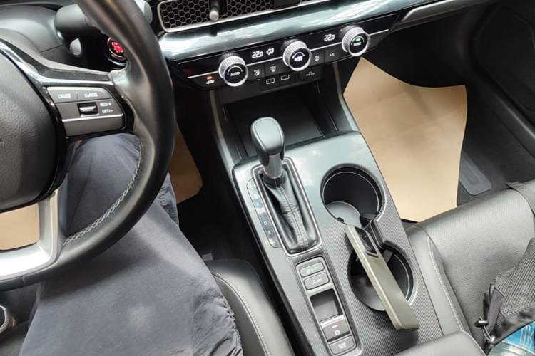 Used Honda Civic 2022 180TURBO CVT Shangqing Edition Gear Lever