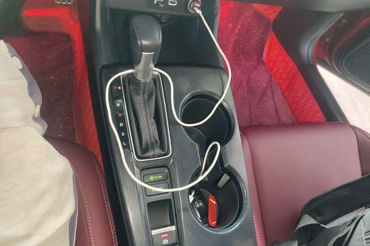 Used Honda Civic 2022 240TURBO CVT Dynamic Edition Gear Lever