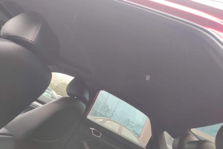 Used Honda Civic 2022 240TURBO CVT Dynamic Edition Headliner
