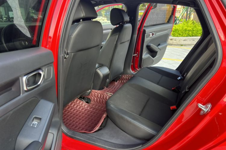 Used Honda Civic 2022 240TURBO CVT Dynamic Edition Interior 5