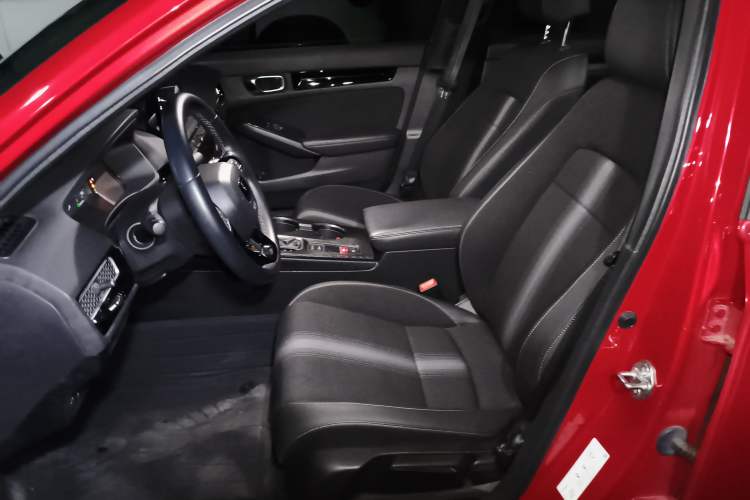 Used Honda Civic 2022 240TURBO CVT Dynamic Edition Left Front Seat