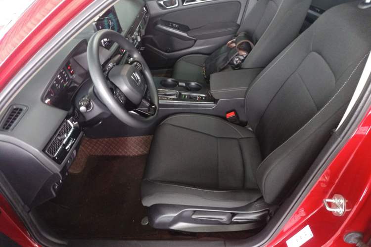 Used Honda Civic 2022 240TURBO CVT Dynamic Edition Left Front Seat