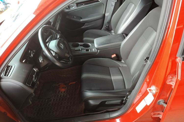 Used Honda Civic 2022 240TURBO CVT Dynamic Edition Left Front Seat