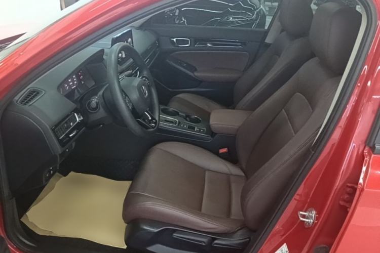 Used Honda Civic 2022 240TURBO CVT Dynamic Edition Left Front Seat