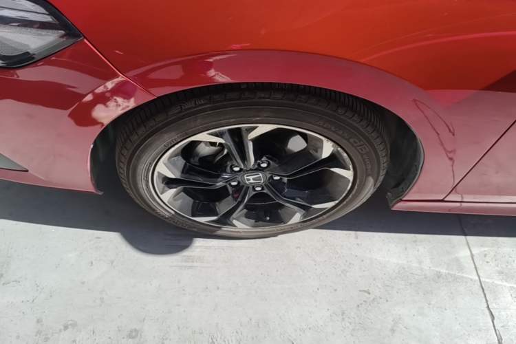 Used Honda Civic 2022 240TURBO CVT Dynamic Edition Left Front Wheel Hub