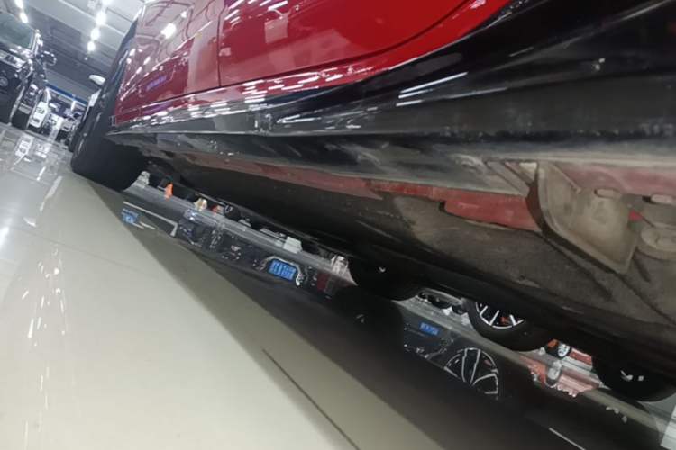 Used Honda Civic 2022 240TURBO CVT Ignition Edition Left Side Sill