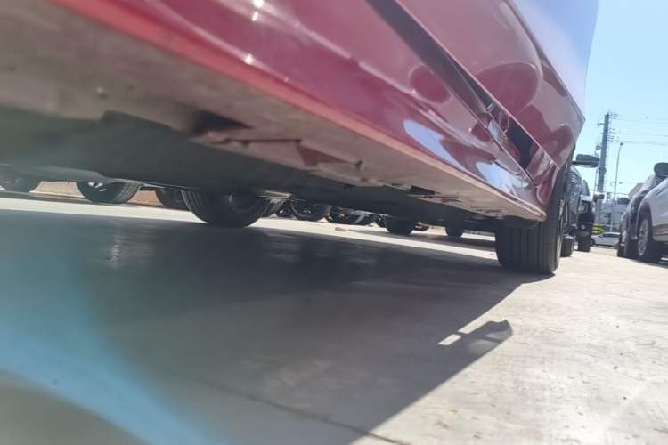 Used Honda Civic 2022 240TURBO CVT Dynamic Edition Left Side Sill