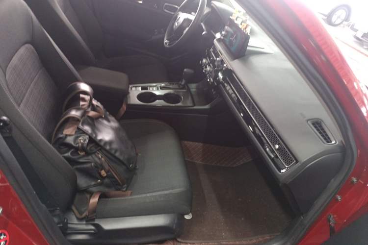 Used Honda Civic 2022 240TURBO CVT Dynamic Edition Right Front Seat
