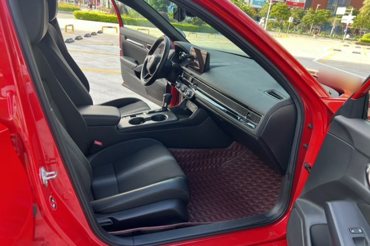 Used Honda Civic 2022 240TURBO CVT Dynamic Edition Right Front Seat