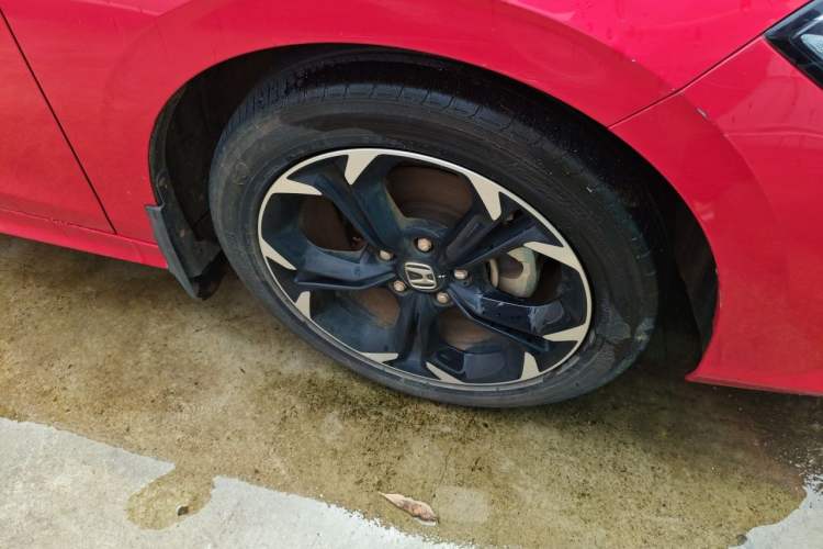 Used Honda Civic 2022 240TURBO CVT Dynamic Edition Right Front Wheel Hub