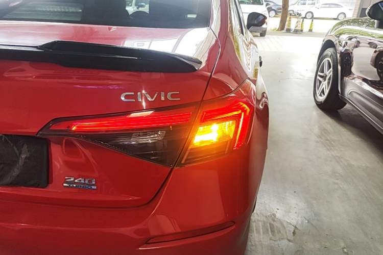 Used Honda Civic 2022 240TURBO CVT Dynamic Edition Right Rear Taillight