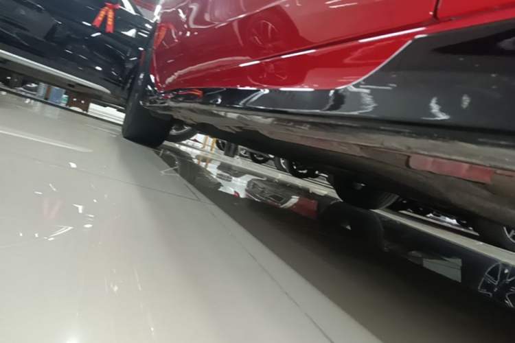 Used Honda Civic 2022 240TURBO CVT Ignition Edition Right Side Sill