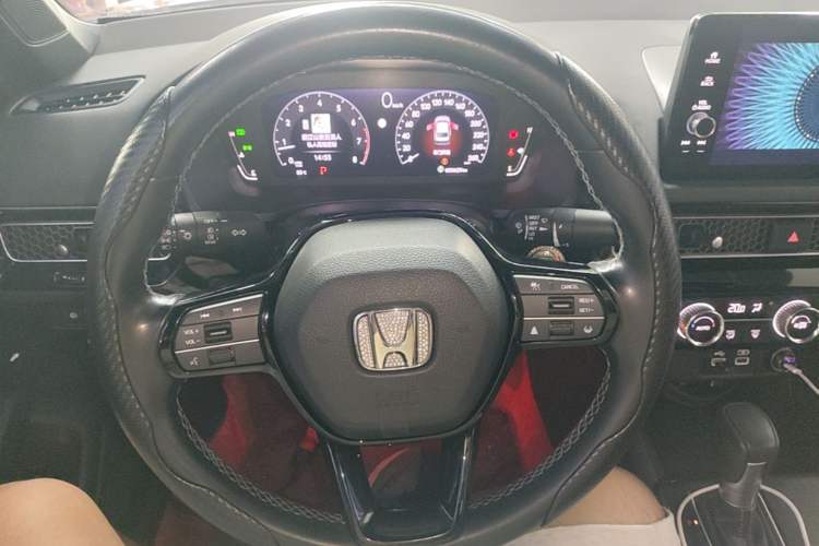 Used Honda Civic 2022 240TURBO CVT Dynamic Edition Steering Wheel