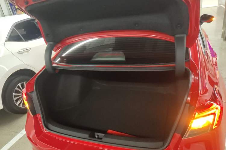 Used Honda Civic 2022 240TURBO CVT Dynamic Edition Trunk