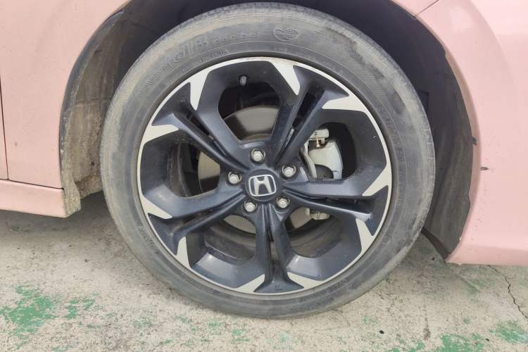Used Honda Civic 2022 240TURBO CVT Dynamic Edition Right Front Wheel Hub