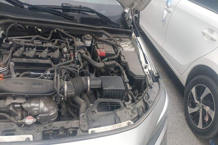 Used Honda Civic 2022 240TURBO CVT Dynamic Edition Engine Bay Left