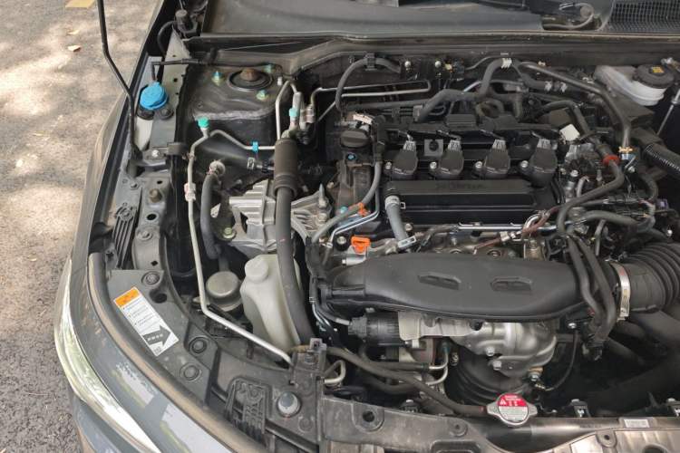 Used Honda Civic 2022 240TURBO CVT Dynamic Edition Engine Bay Right