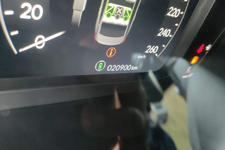 Used Honda Civic 2022 240TURBO CVT Dynamic Edition Odometer Close Up