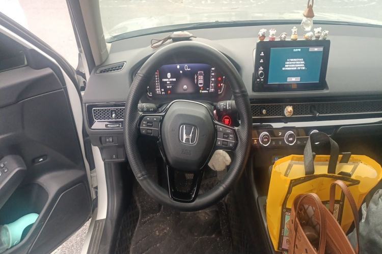 Used Honda Civic 2022 240TURBO CVT Dynamic Edition Steering Wheel