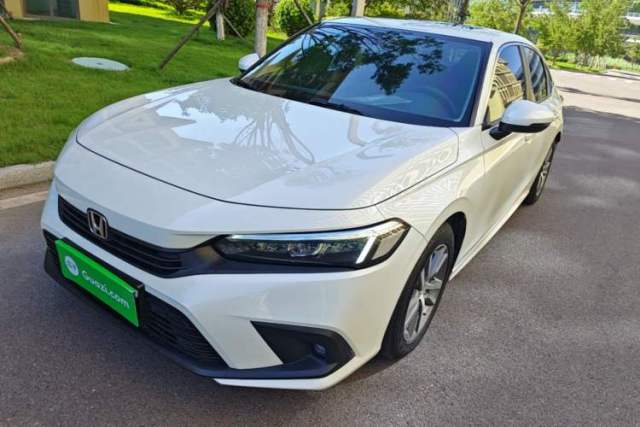 Ojetý Honda Civic 2022 240TURBO CVT Dynamic Edition