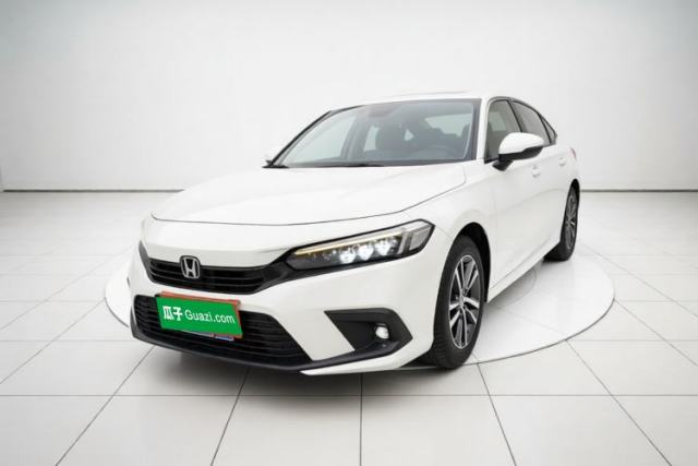 Ojetý Honda Civic 2022 240TURBO CVT Dynamic Edition