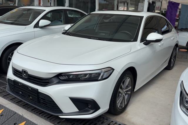 Ojetý Honda Civic 2022 240TURBO CVT Dynamic Edition