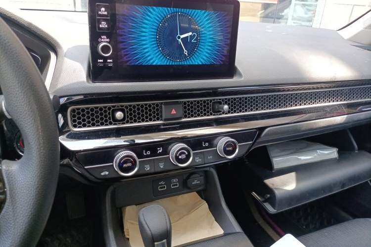Used Honda Civic 2022 240TURBO CVT Jingcheng Edition Audio And AC Panel