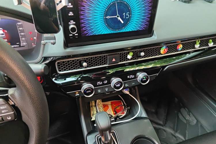 Used Honda Civic 2022 240TURBO CVT Dynamic Edition Audio And AC Panel