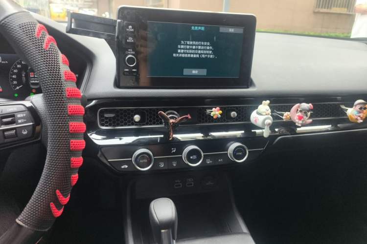 Used Honda Civic 2022 240TURBO CVT Dynamic Edition Audio And AC Panel