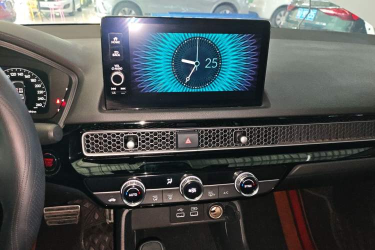 Used Honda Civic 2022 240TURBO CVT Dynamic Edition Audio And AC Panel
