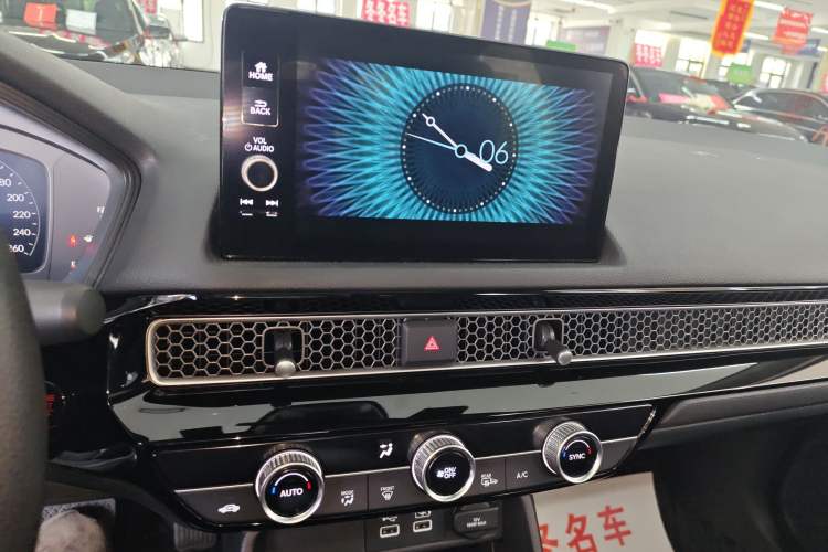 Used Honda Civic 2022 240TURBO CVT Dynamic Edition Audio And AC Panel