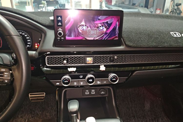 Used Honda Civic 2022 240TURBO CVT Dynamic Edition Audio And AC Panel