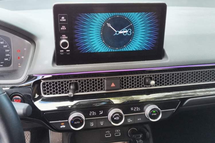 Used Honda Civic 2022 240TURBO CVT Dynamic Edition Audio And AC Panel