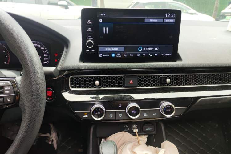 Used Honda Civic 2022 240TURBO CVT Dynamic Edition Audio And AC Panel