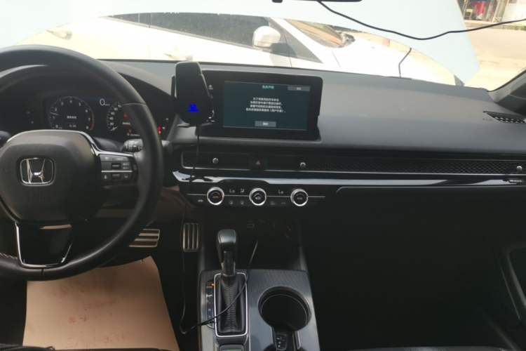 Used Honda Civic 2022 240TURBO CVT Dynamic Edition Audio And AC Panel