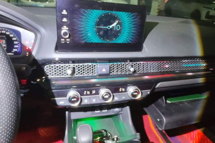 Used Honda Civic 2022 240TURBO CVT Dynamic Edition Audio And AC Panel