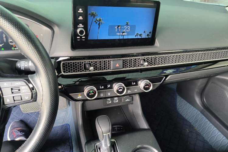 Used Honda Civic 2022 240TURBO CVT Dynamic Edition Audio And AC Panel