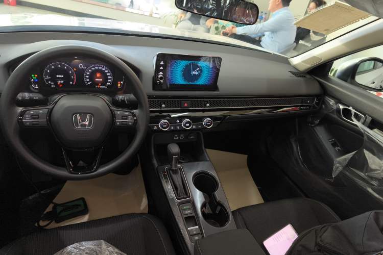 Used Honda Civic 2022 240TURBO CVT Dynamic Edition Audio And AC Panel