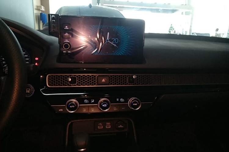 Used Honda Civic 2022 240TURBO CVT Dynamic Edition Audio And AC Panel
