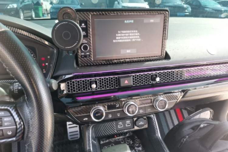 Used Honda Civic 2022 240TURBO CVT Dynamic Edition Audio And AC Panel