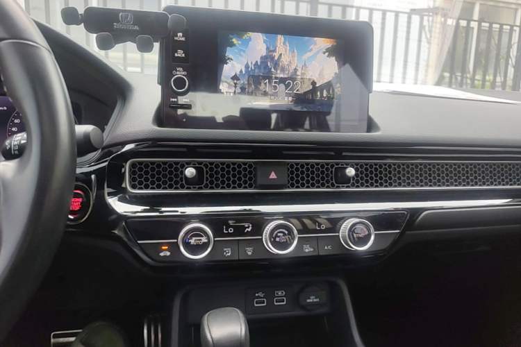 Used Honda Civic 2022 240TURBO CVT Dynamic Edition Audio And AC Panel