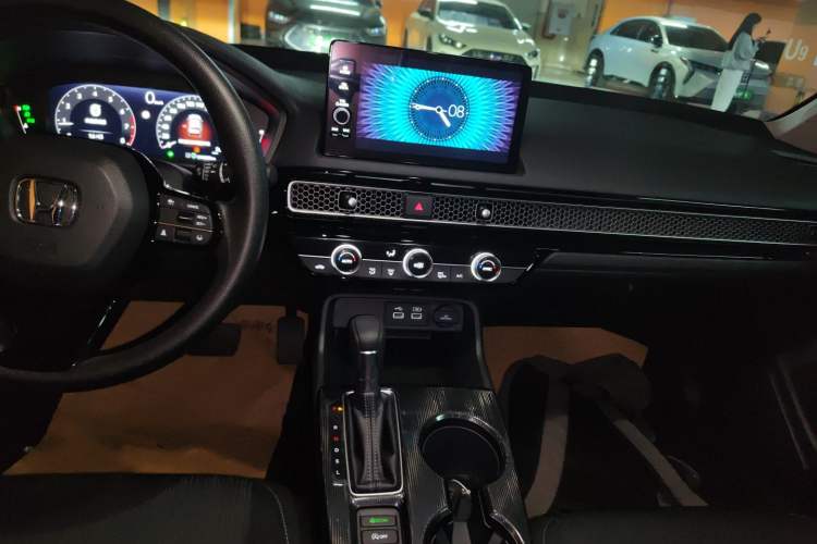 Used Honda Civic 2022 240TURBO CVT Dynamic Edition Audio And AC Panel