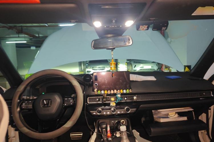 Used Honda Civic 2022 240TURBO CVT Dynamic Edition Center Console