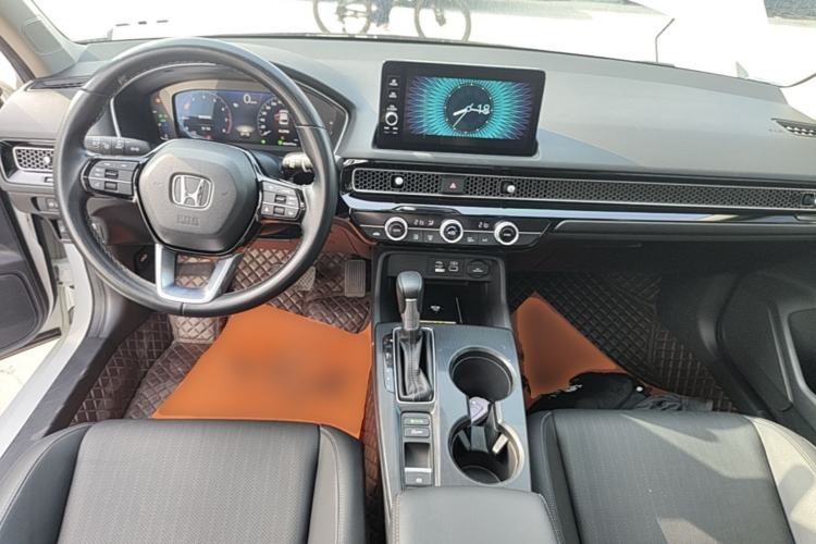 Used Honda Civic 2022 240TURBO CVT Dynamic Control Version Center Console